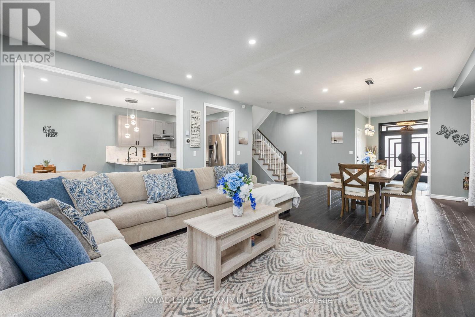 32 Battalion Drive, Essa (Angus), Ontario  L0M 1B4 - Photo 9 - N12581908