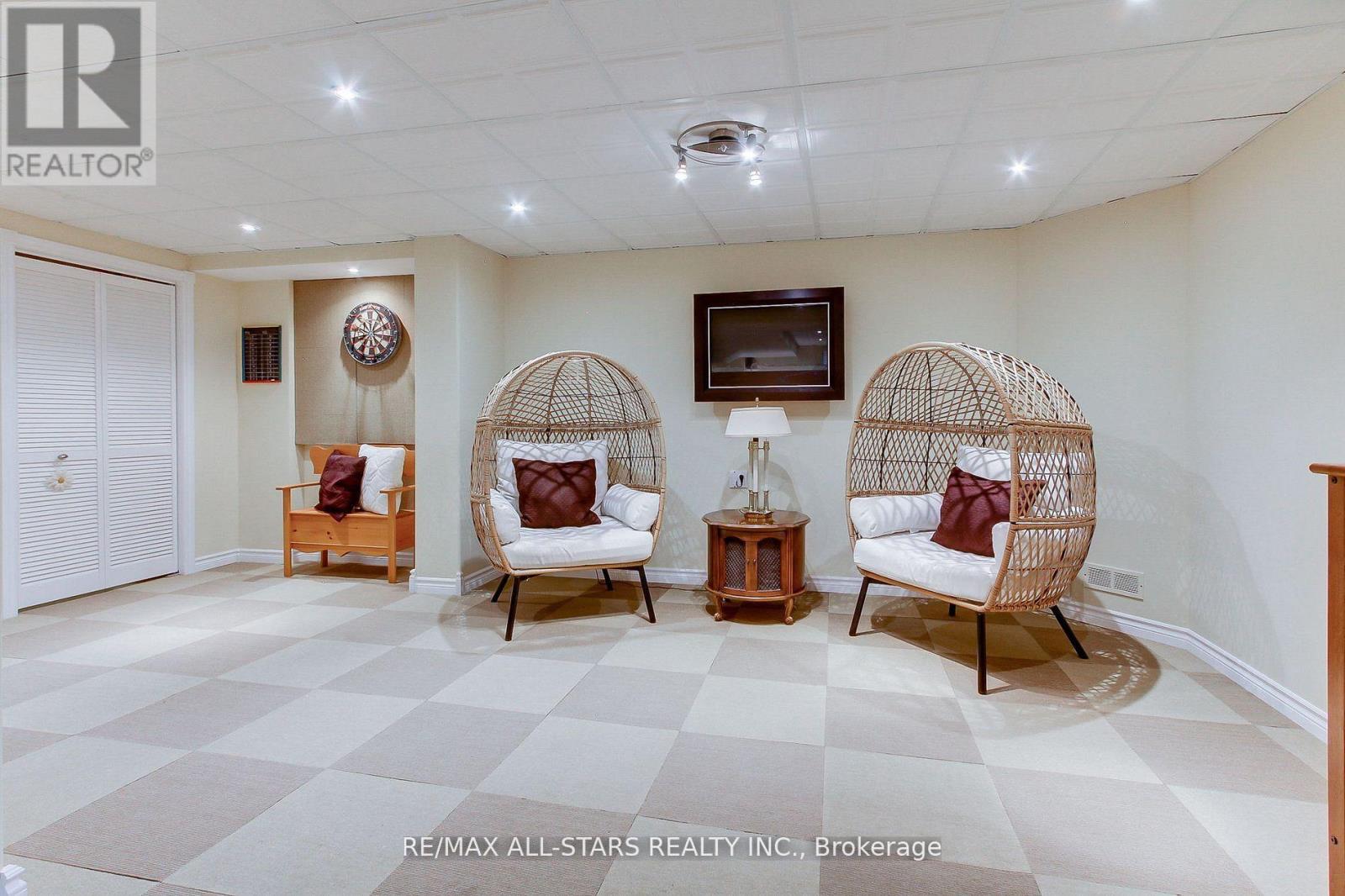 20 James Ratcliff Avenue, Whitchurch-Stouffville, Ontario  L4A 1P3 - Photo 34 - N12581914