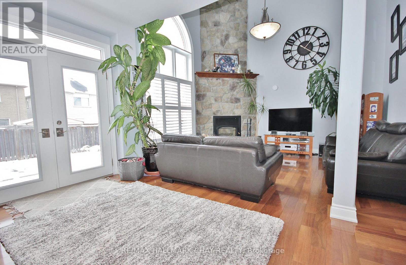 1185 Mitchell Court, Innisfil, Ontario  L9S 5A5 - Photo 13 - N12581946