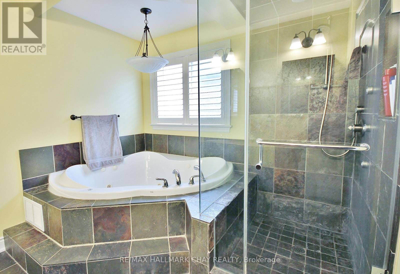 1185 Mitchell Court, Innisfil, Ontario  L9S 5A5 - Photo 30 - N12581946