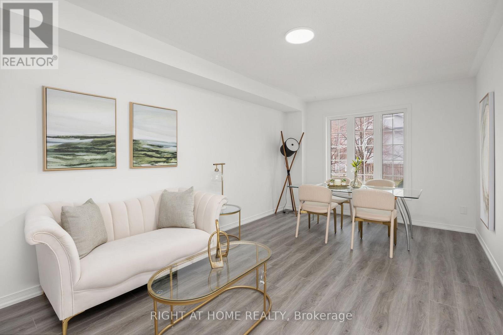 8 Diana Way, Barrie (Innis-Shore), Ontario  L4M 7H2 - Photo 2 - S12581872