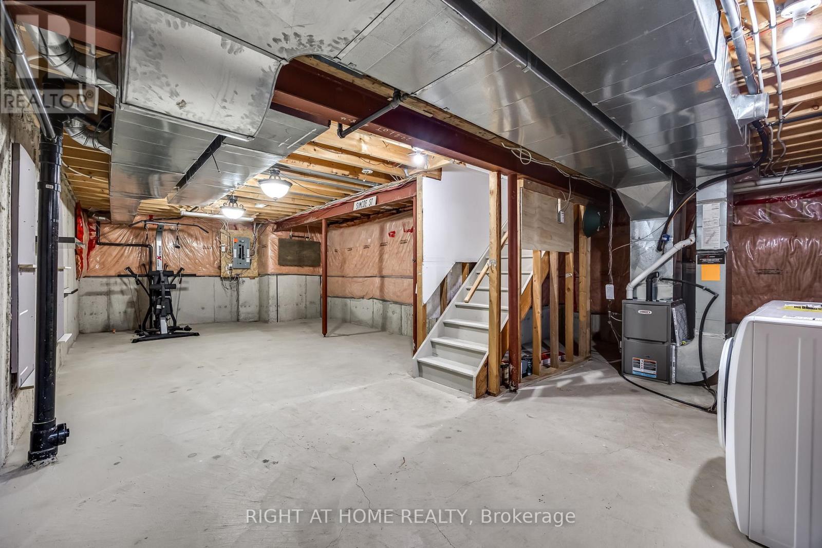 8 Diana Way, Barrie (Innis-Shore), Ontario  L4M 7H2 - Photo 25 - S12581872