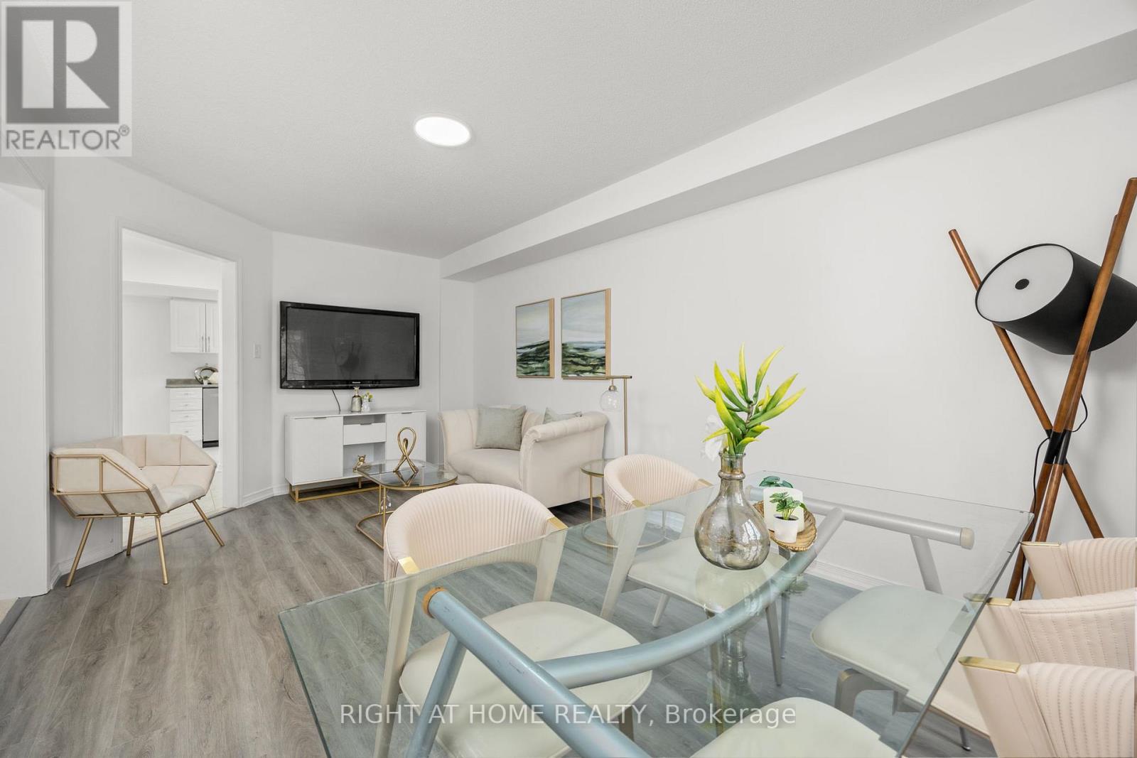 8 Diana Way, Barrie (Innis-Shore), Ontario  L4M 7H2 - Photo 5 - S12581872