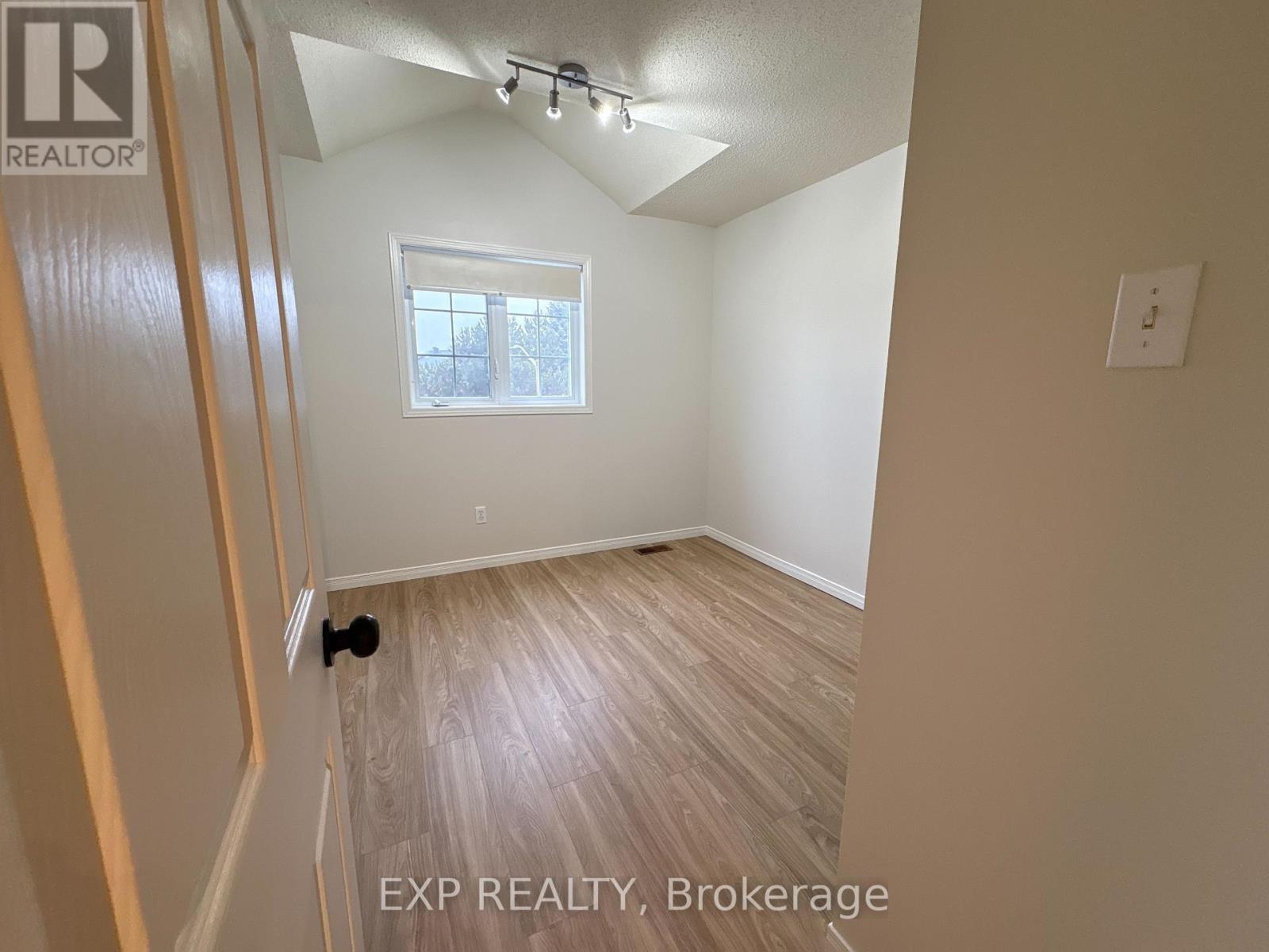 14 Drumso Street, Ottawa, Ontario  K1T 3Y2 - Photo 22 - X12581884