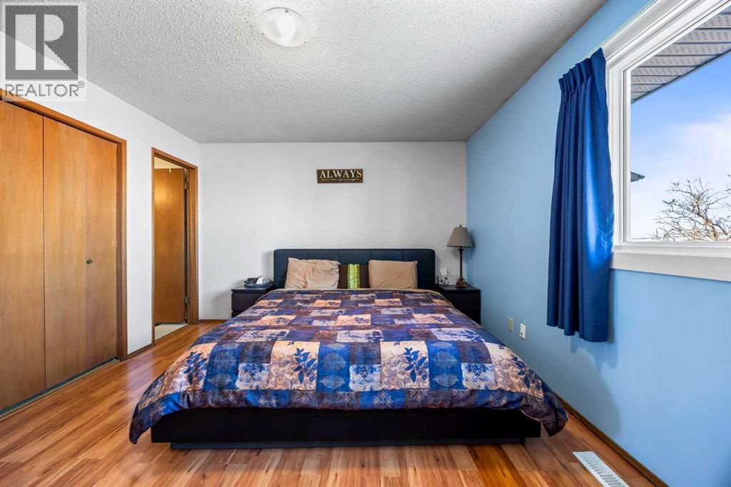 76 Bedford Circle Ne, Calgary, Alberta  T3K 1L1 - Photo 21 - A2272819