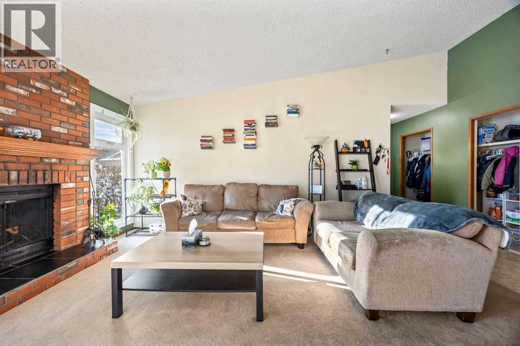 76 Bedford Circle Ne, Calgary, Alberta  T3K 1L1 - Photo 8 - A2272819