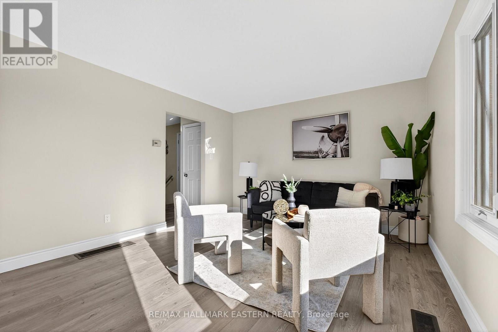 1628 Cherryhill Road, Peterborough, Ontario  K9K 1A8 - Photo 13 - X12581988