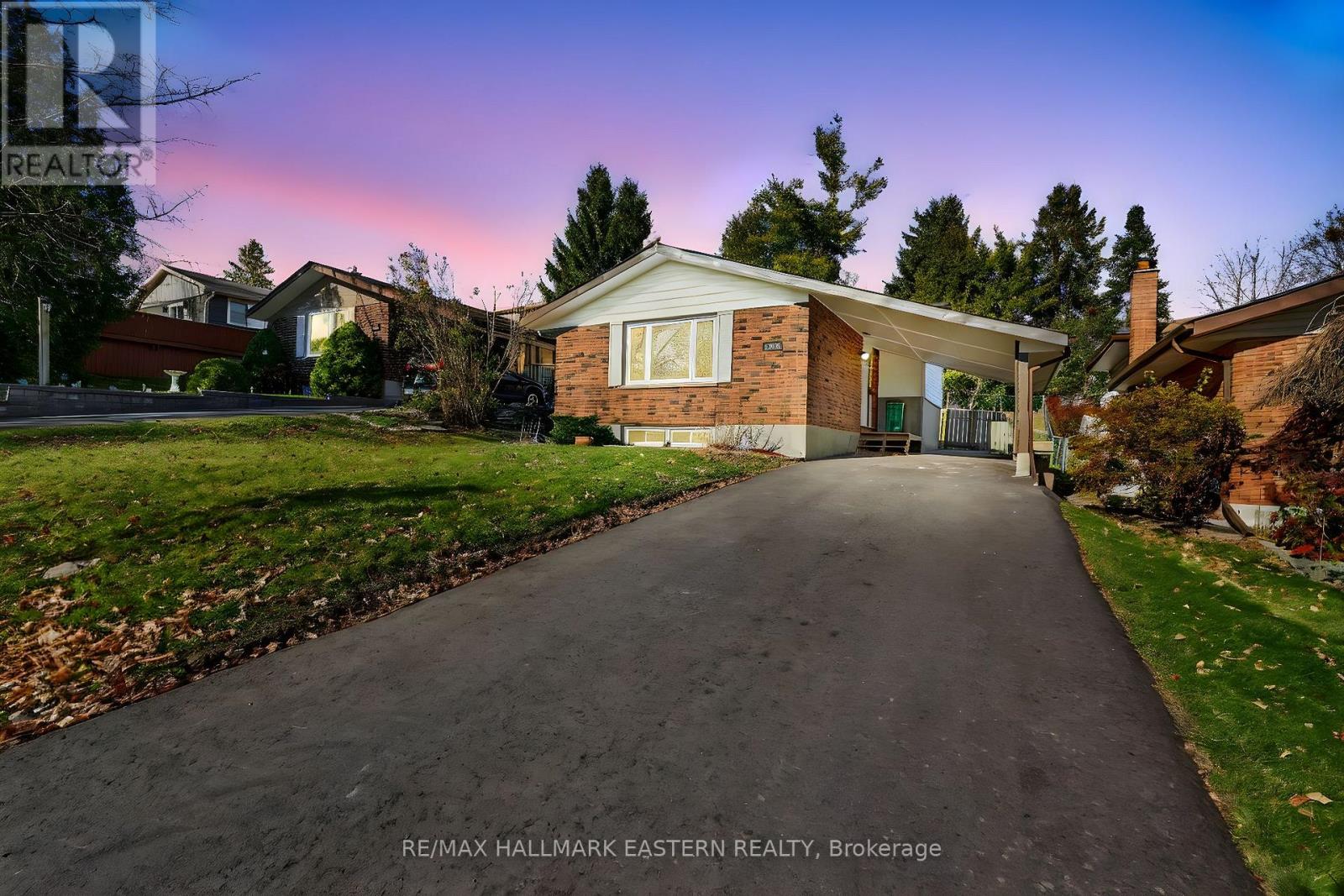 1628 Cherryhill Road, Peterborough, Ontario  K9K 1A8 - Photo 2 - X12581988