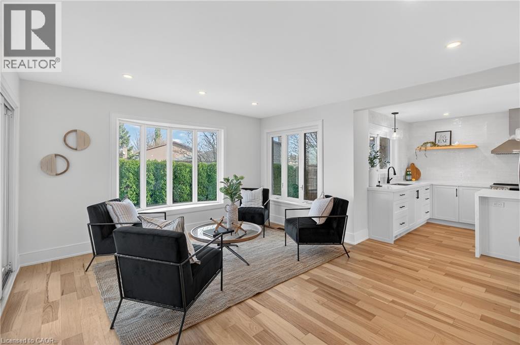 2347 Tweedsmuir Court, Burlington, Ontario  L7P 4K9 - Photo 12 - 40789063