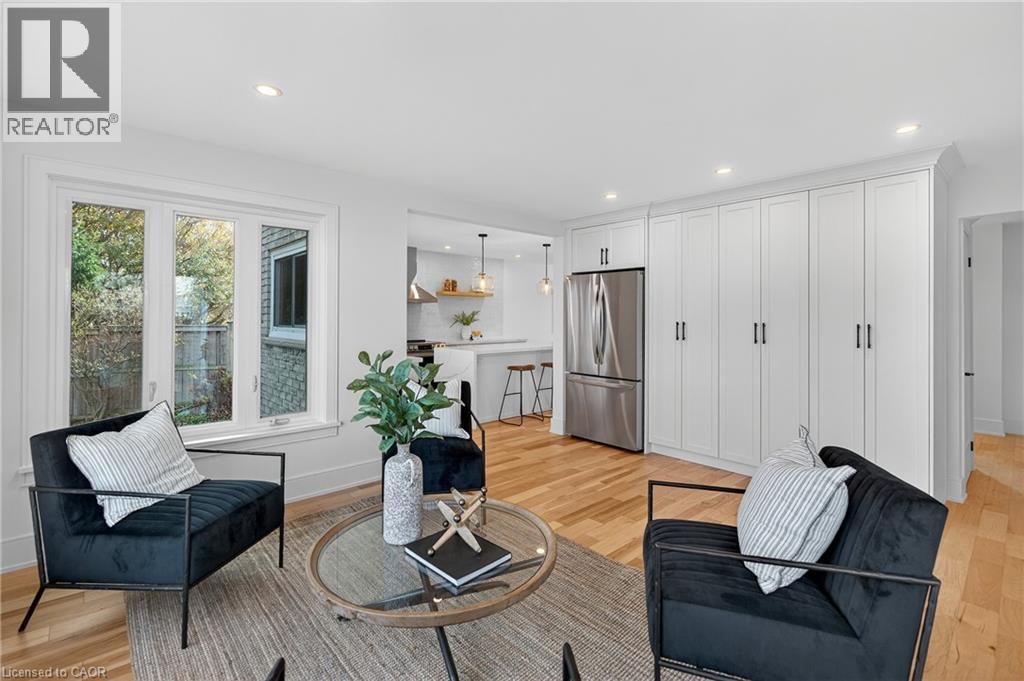 2347 Tweedsmuir Court, Burlington, Ontario  L7P 4K9 - Photo 13 - 40789063