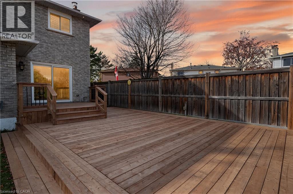 2347 Tweedsmuir Court, Burlington, Ontario  L7P 4K9 - Photo 36 - 40789063