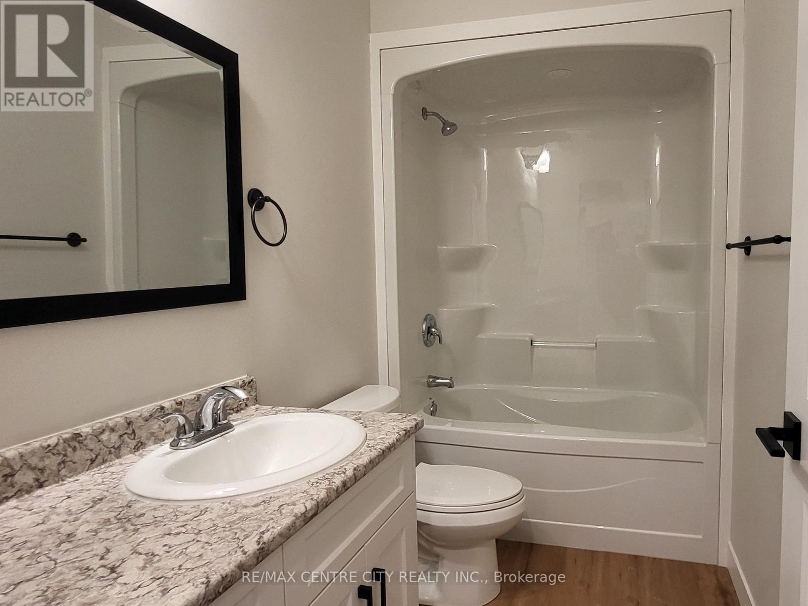 Lower - 9 Oak Street, Bayham, Ontario  N0J 1Z0 - Photo 7 - X12582152