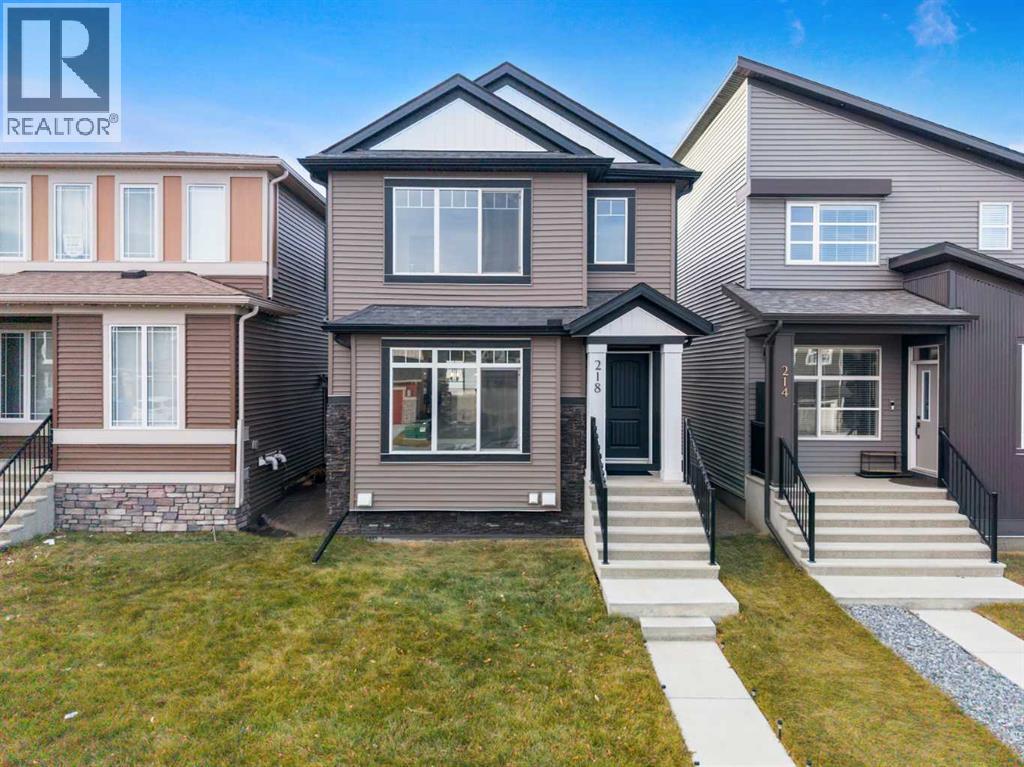 218 Edith Road Nw, Calgary, Alberta  T3R 2C7 - Photo 3 - A2272370