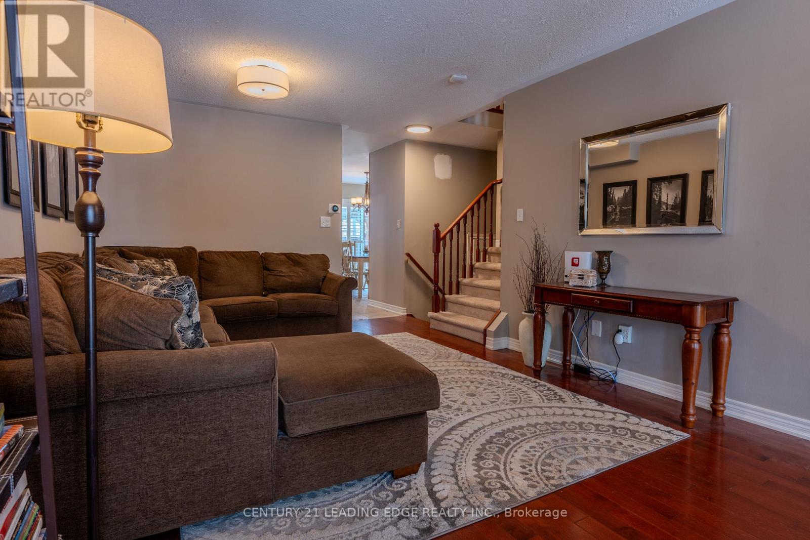 23 Northgrove Crescent, Whitby, Ontario  L1M 2M9 - Photo 4 - E12581950