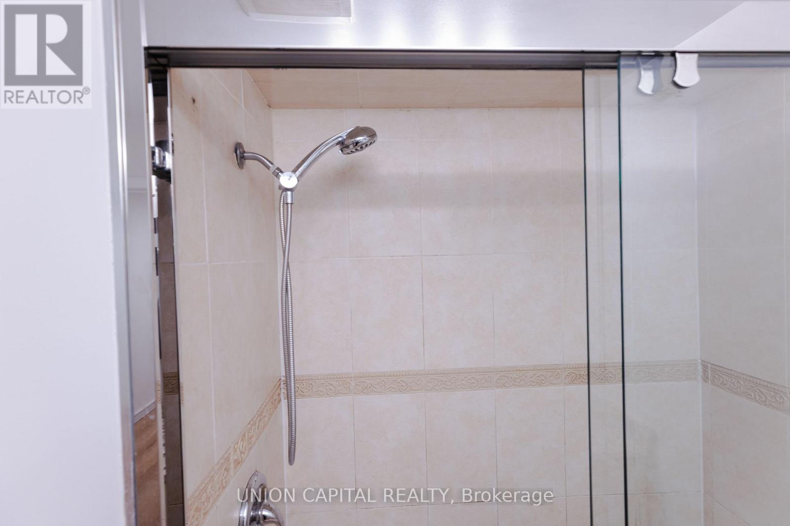 29 Thurman Road, Vaughan, Ontario  L4J 6S3 - Photo 19 - N12581606