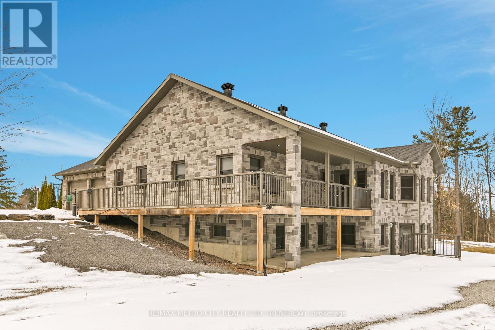 3280 Burnstown Road, Horton, Ontario  K7V 3Z9 - Photo 2 - X12582104