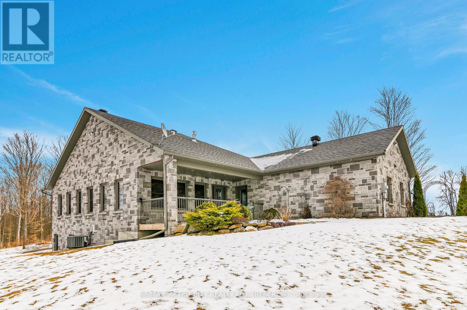 3280 Burnstown Road, Horton, Ontario  K7V 3Z9 - Photo 4 - X12582104