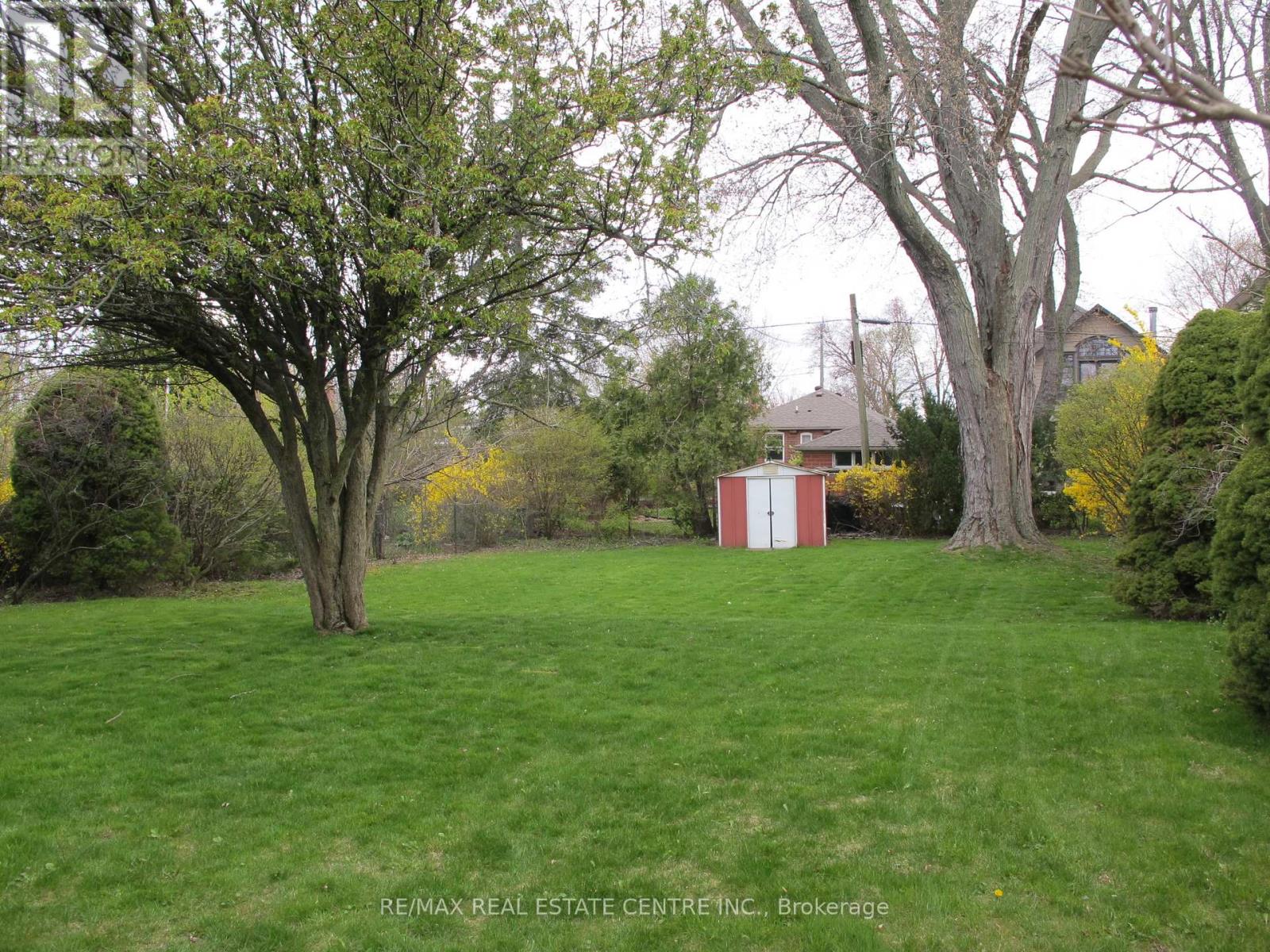 30 Pine Avenue N, Mississauga, Ontario  L5H 2P9 - Photo 23 - W12581894