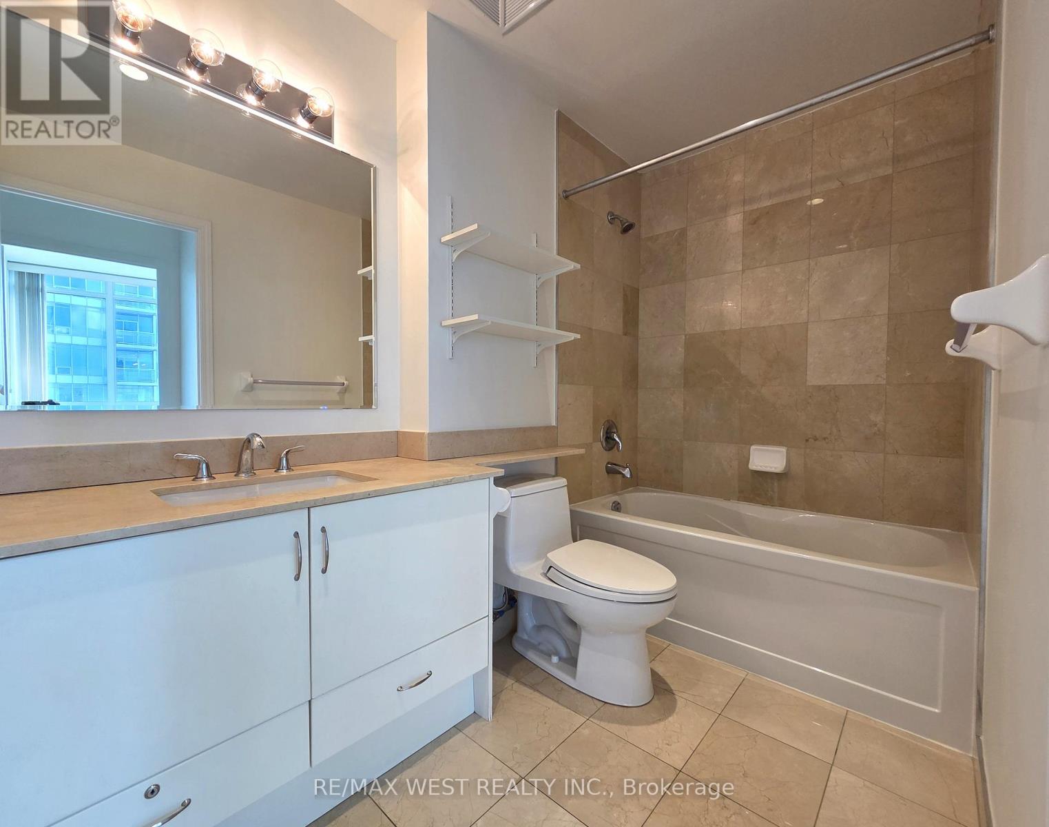 1604 - 1900 Lake Shore Boulevard W, Toronto, Ontario  M6S 1A4 - Photo 16 - W12581916