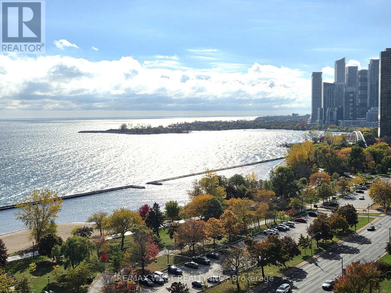 1604 - 1900 Lake Shore Boulevard W, Toronto, Ontario  M6S 1A4 - Photo 25 - W12581916