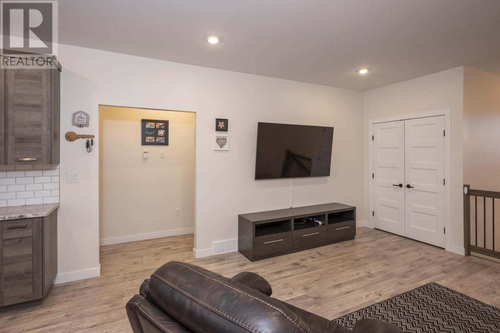 156 Cougar Cres, Thunder Bay, Ontario  P7C 0B8 - Photo 5 - TB253522