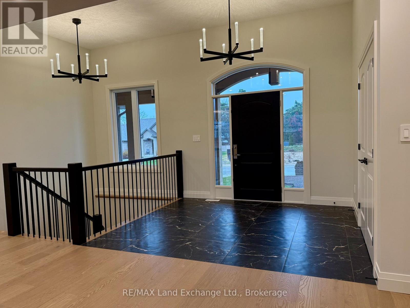 920 Bogdanovic Way, Huron-Kinloss, Ontario  N2Z 0H3 - Photo 35 - X12179356