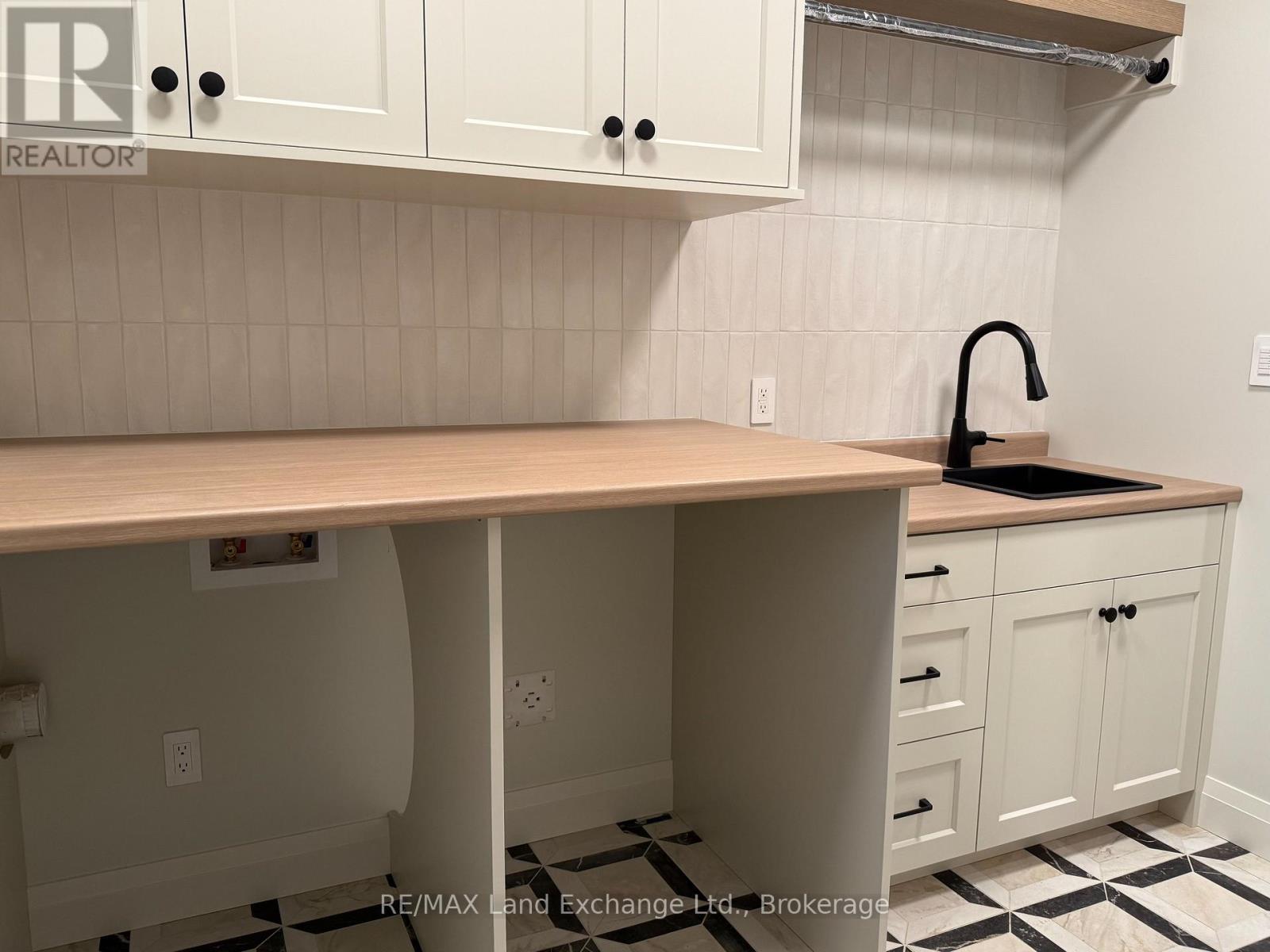 920 Bogdanovic Way, Huron-Kinloss, Ontario  N2Z 0H3 - Photo 25 - X12179356