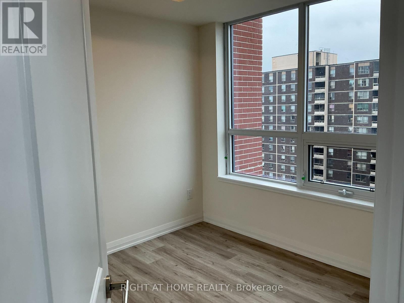 1309 - 3260 Sheppard Avenue E, Toronto, Ontario  M1T 0B5 - Photo 9 - E12580658