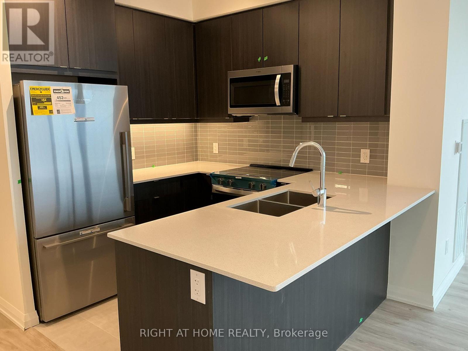 1309 - 3260 Sheppard Avenue E, Toronto, Ontario  M1T 0B5 - Photo 3 - E12580658