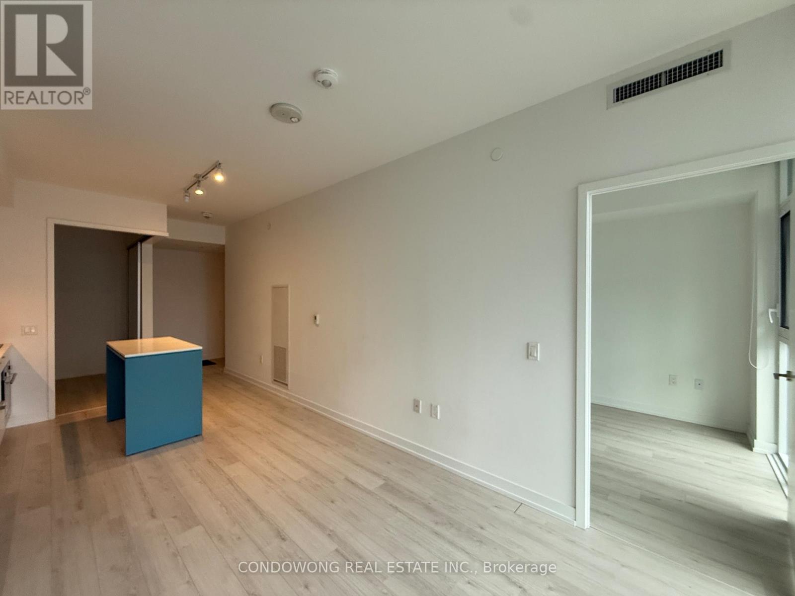 1905 - 33 Helendale Avenue, Toronto, Ontario  M4R 0A4 - Photo 4 - C12579682