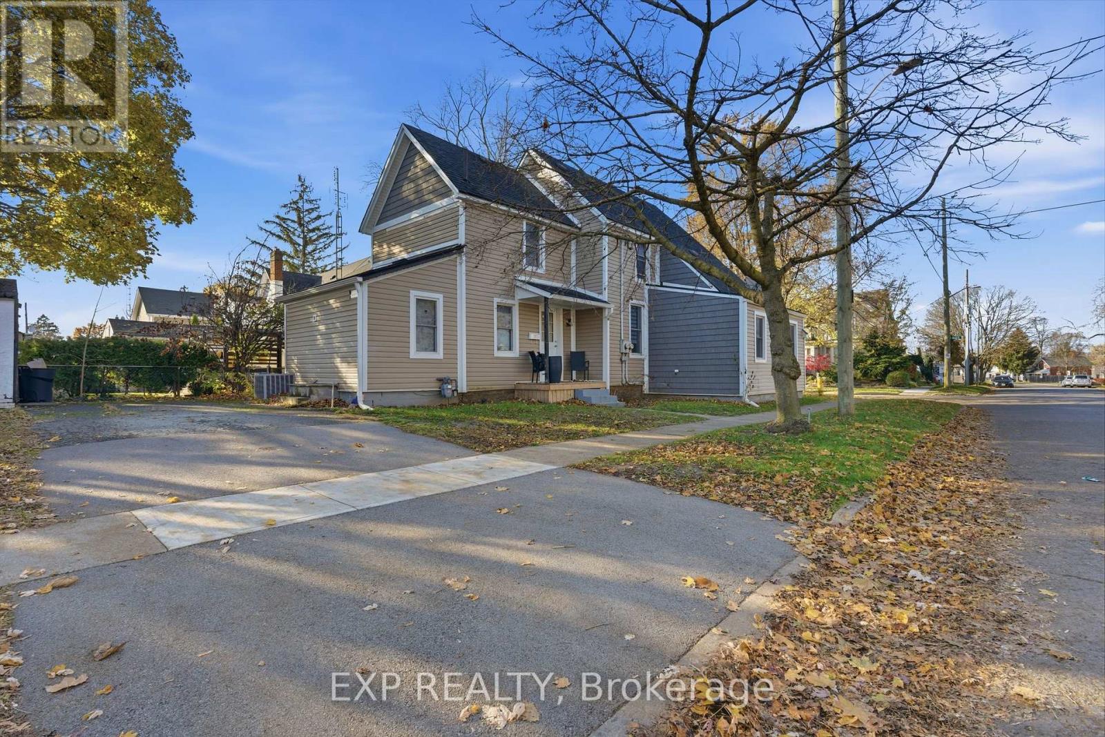 20 Henry Street, St. Catharines, Ontario  L2R 5T3 - Photo 5 - X12581976