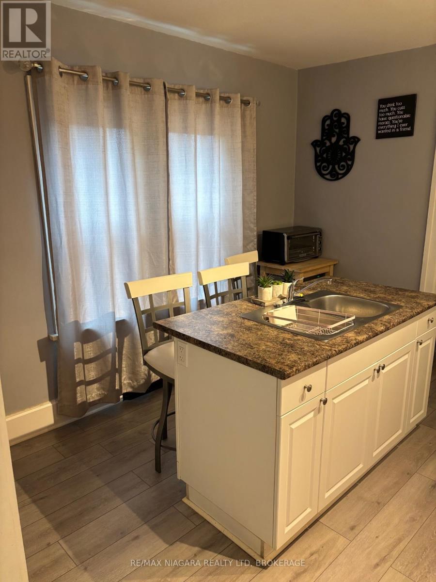 5011 Fifth Avenue, Niagara Falls, Ontario  L2E 4S6 - Photo 6 - X12581996