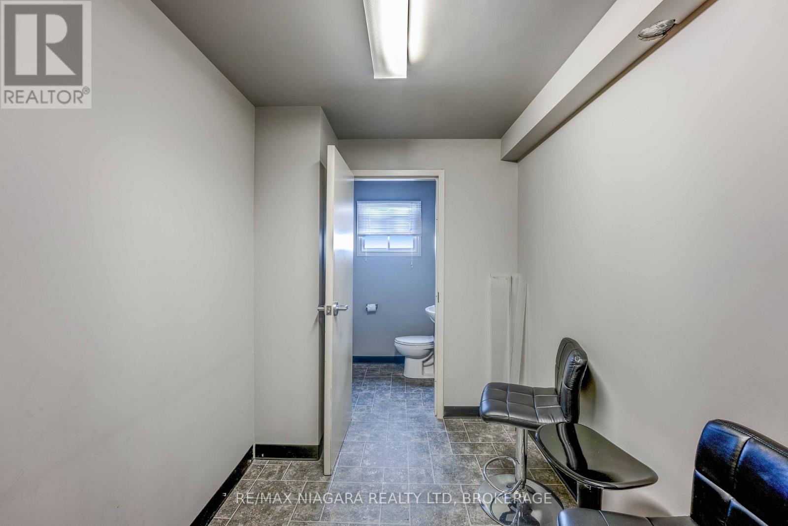 202 - 4807 Kent Avenue, Niagara Falls, Ontario  L2H 1J5 - Photo 11 - X12582136