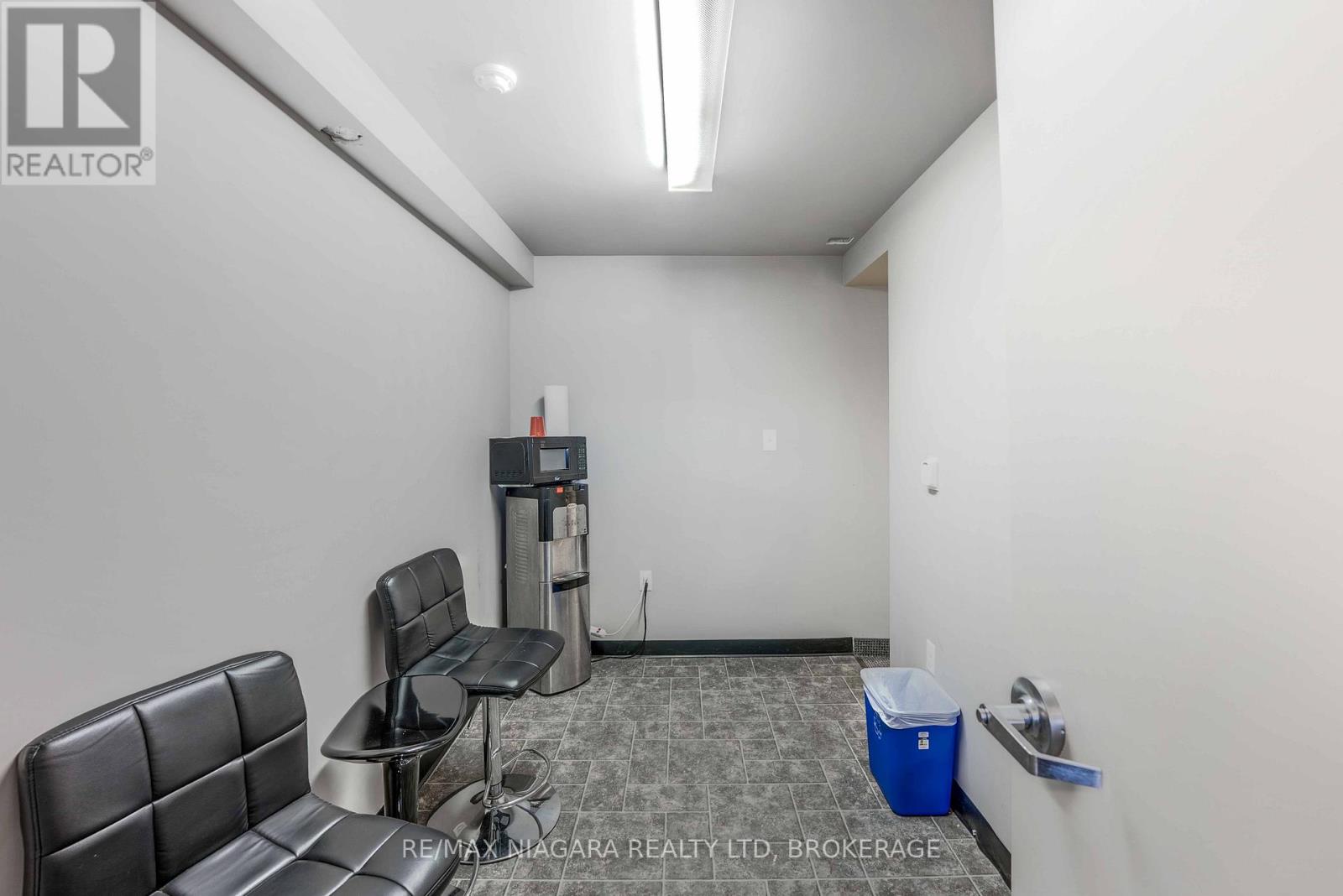 202 - 4807 Kent Avenue, Niagara Falls, Ontario  L2H 1J5 - Photo 13 - X12582136