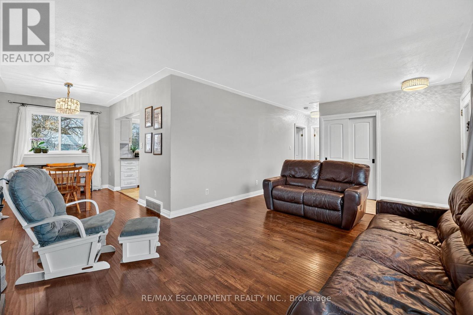 163 St Catharines Street, West Lincoln, Ontario  L0R 2A0 - Photo 10 - X12581826