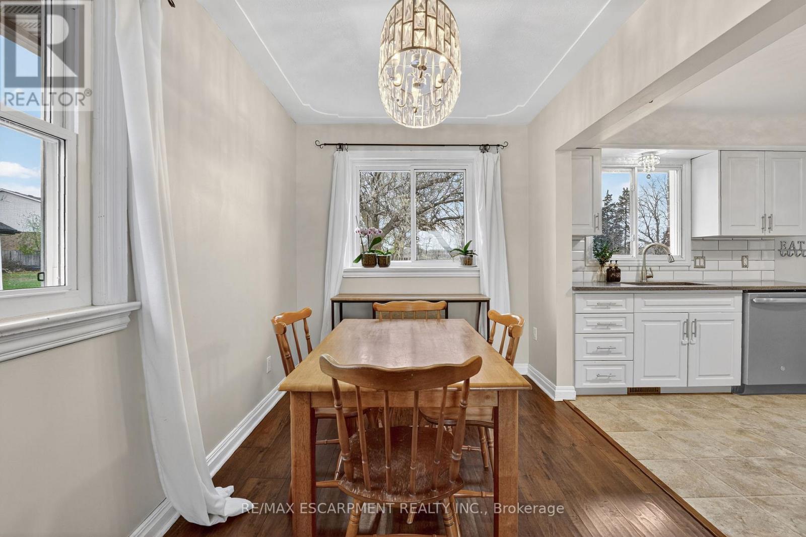 163 St Catharines Street, West Lincoln, Ontario  L0R 2A0 - Photo 11 - X12581826