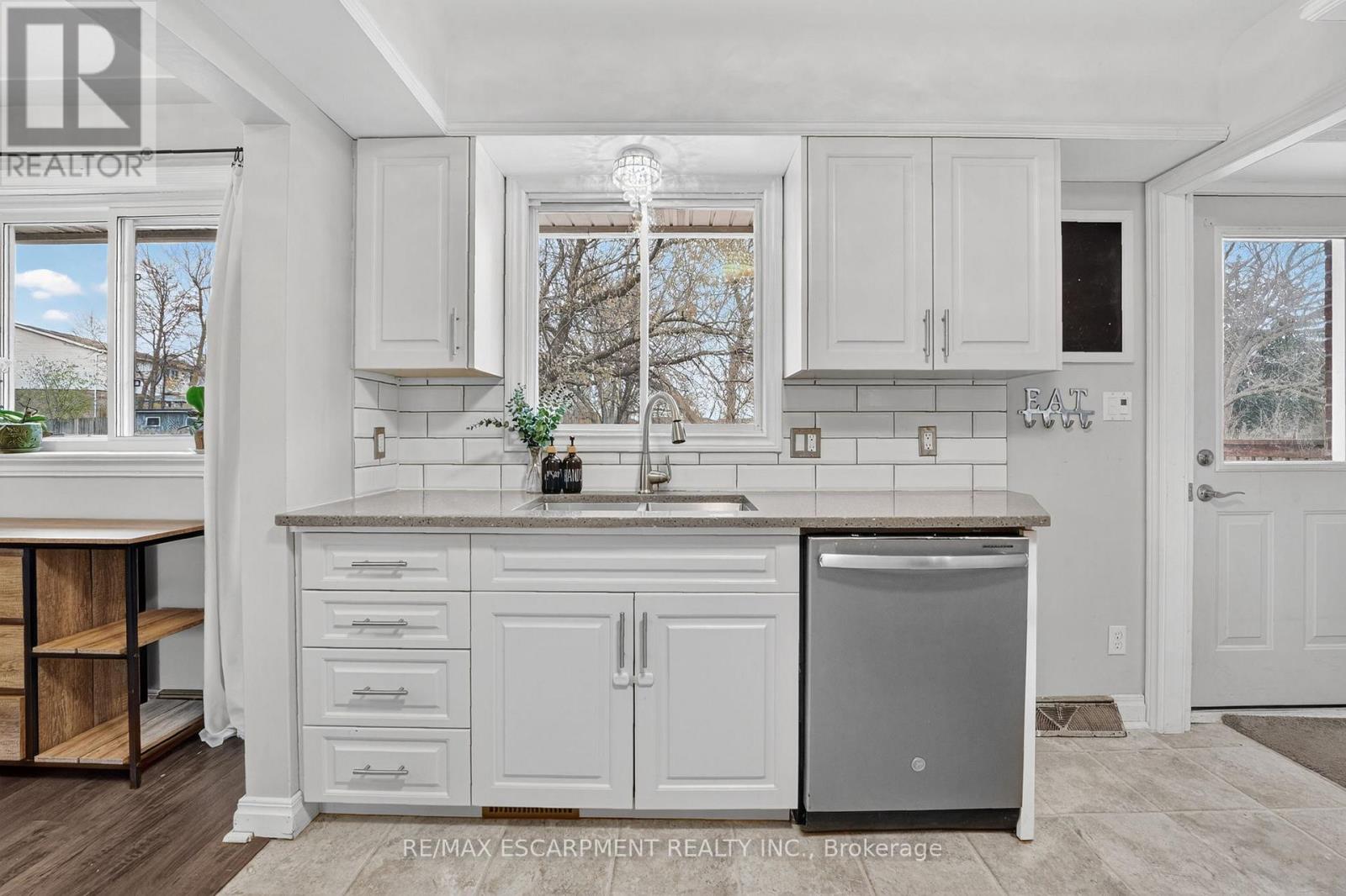 163 St Catharines Street, West Lincoln, Ontario  L0R 2A0 - Photo 17 - X12581826