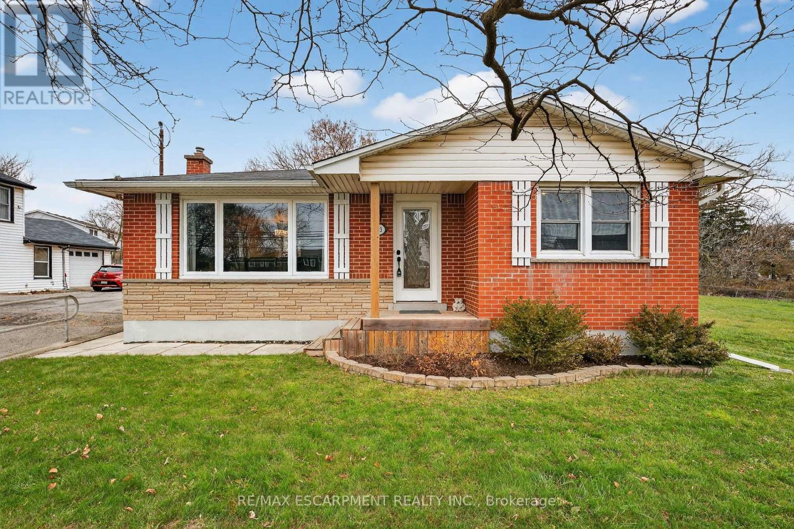 163 St Catharines Street, West Lincoln, Ontario  L0R 2A0 - Photo 2 - X12581826