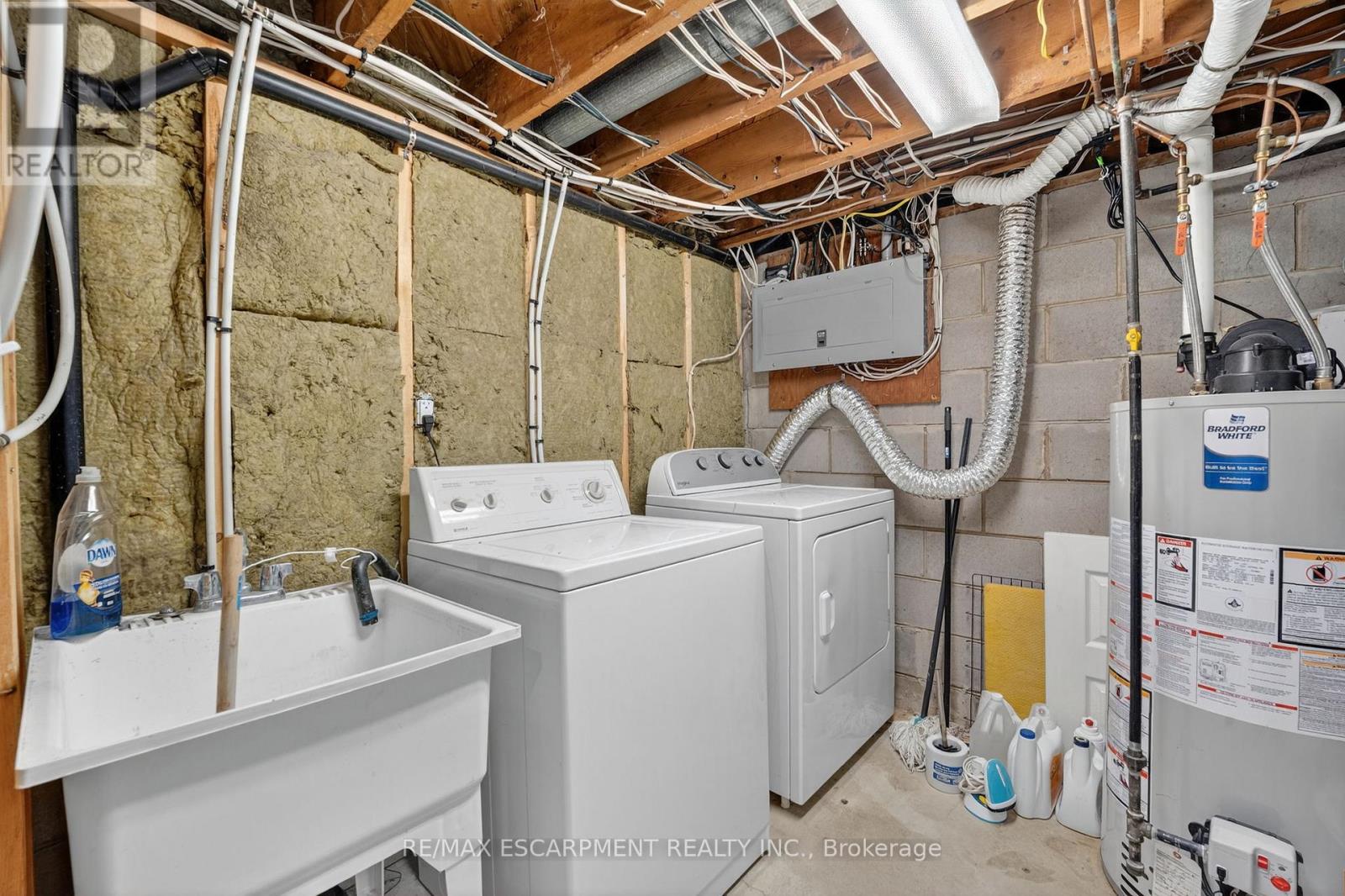 163 St Catharines Street, West Lincoln, Ontario  L0R 2A0 - Photo 35 - X12581826