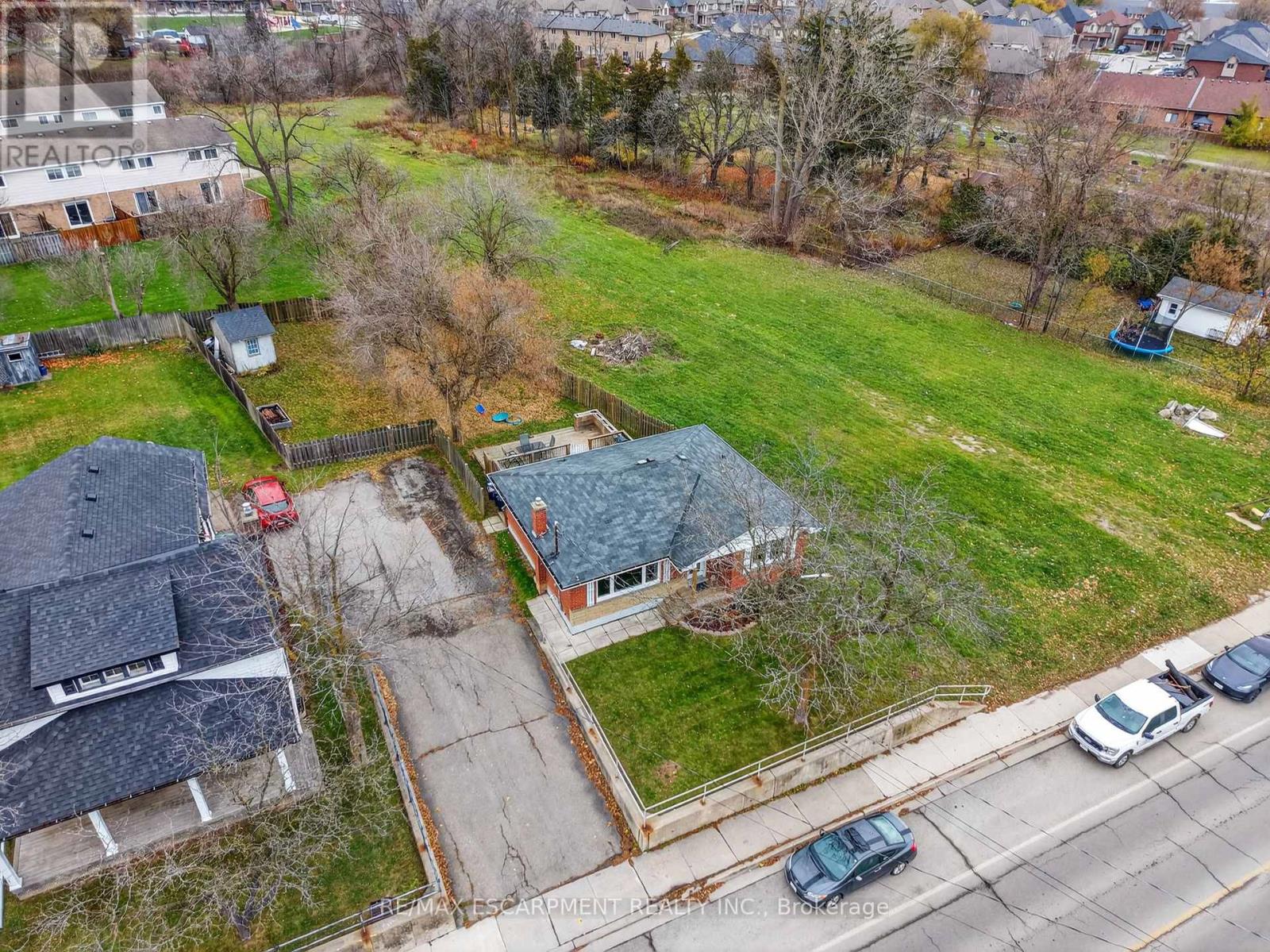 163 St Catharines Street, West Lincoln, Ontario  L0R 2A0 - Photo 45 - X12581826