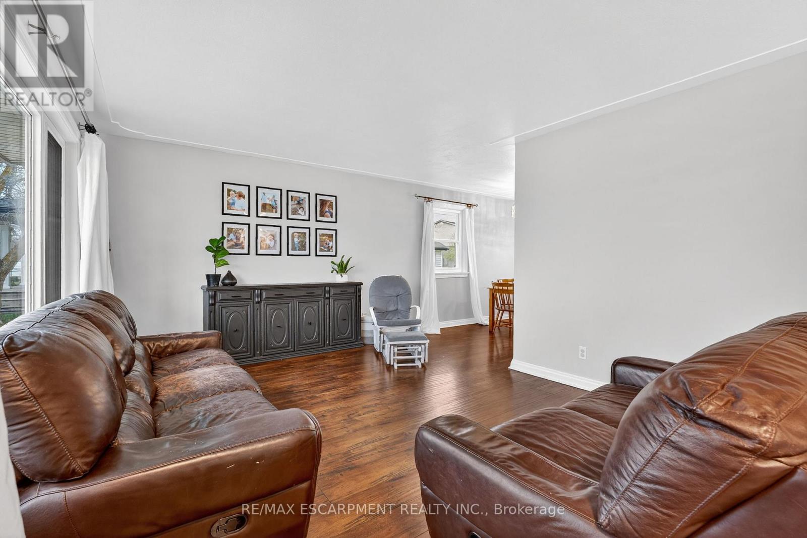 163 St Catharines Street, West Lincoln, Ontario  L0R 2A0 - Photo 8 - X12581826