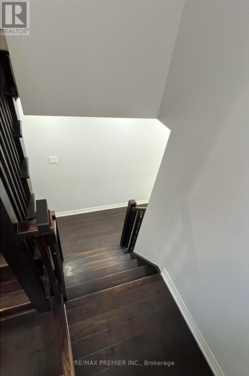 51 Mullholland Avenue, Cambridge, Ontario  N3H 5L5 - Photo 11 - X12581890