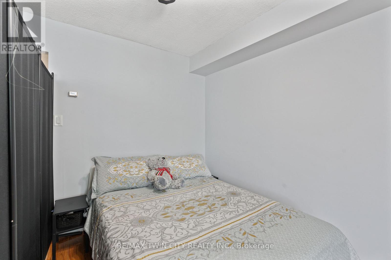 225 Harvard Place, Waterloo, Ontario  N2J 4H4 - Photo 13 - X12581936