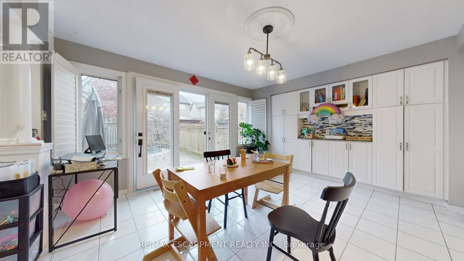 219 Kitty Murray Lane, Hamilton, Ontario  L9K 1H7 - Photo 9 - X12581944