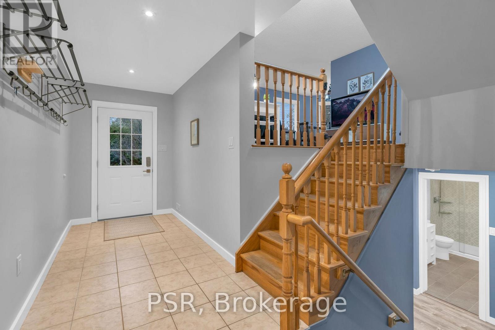 27 Kelenna Drive, Georgina, Ontario  L0E 1L0 - Photo 8 - N12582132