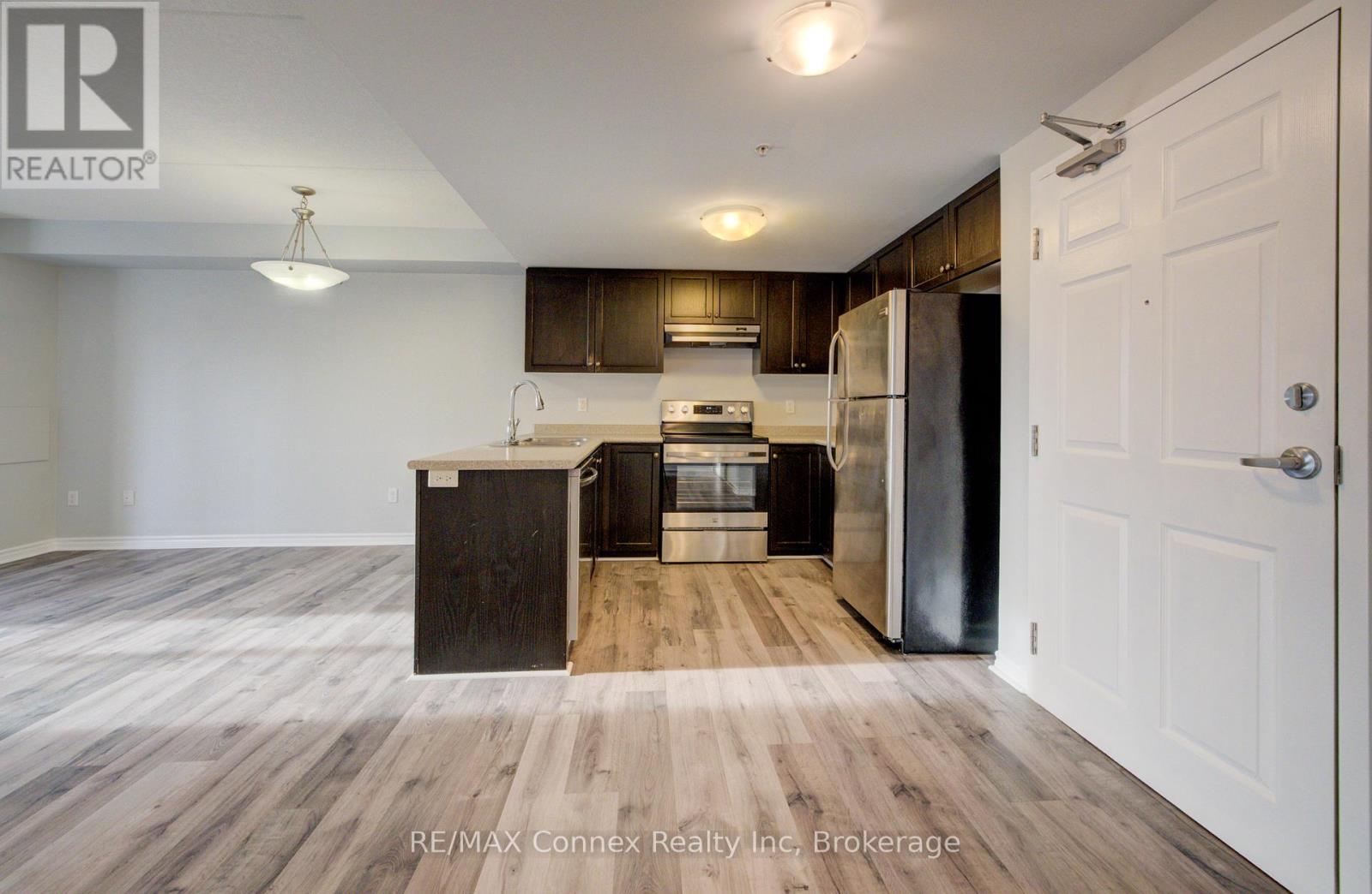 208 - 67 Kingsbury Square, Guelph, Ontario  N1L 0L3 - Photo 8 - X12582166