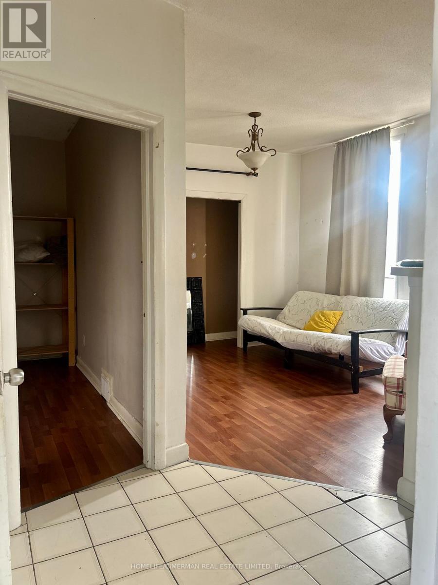 2nd Floor - 447 Dovercourt Road, Toronto, Ontario  M6H 2W3 - Photo 2 - C12528020