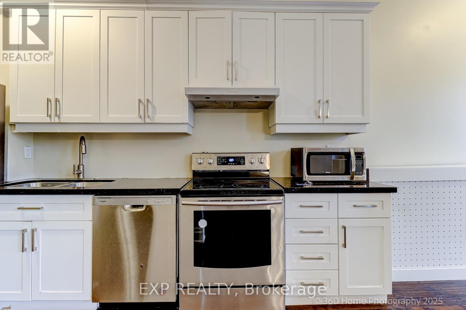 #3 - 328 Berkeley Street, Toronto, Ontario  M5A 2X5 - Photo 8 - C12468109