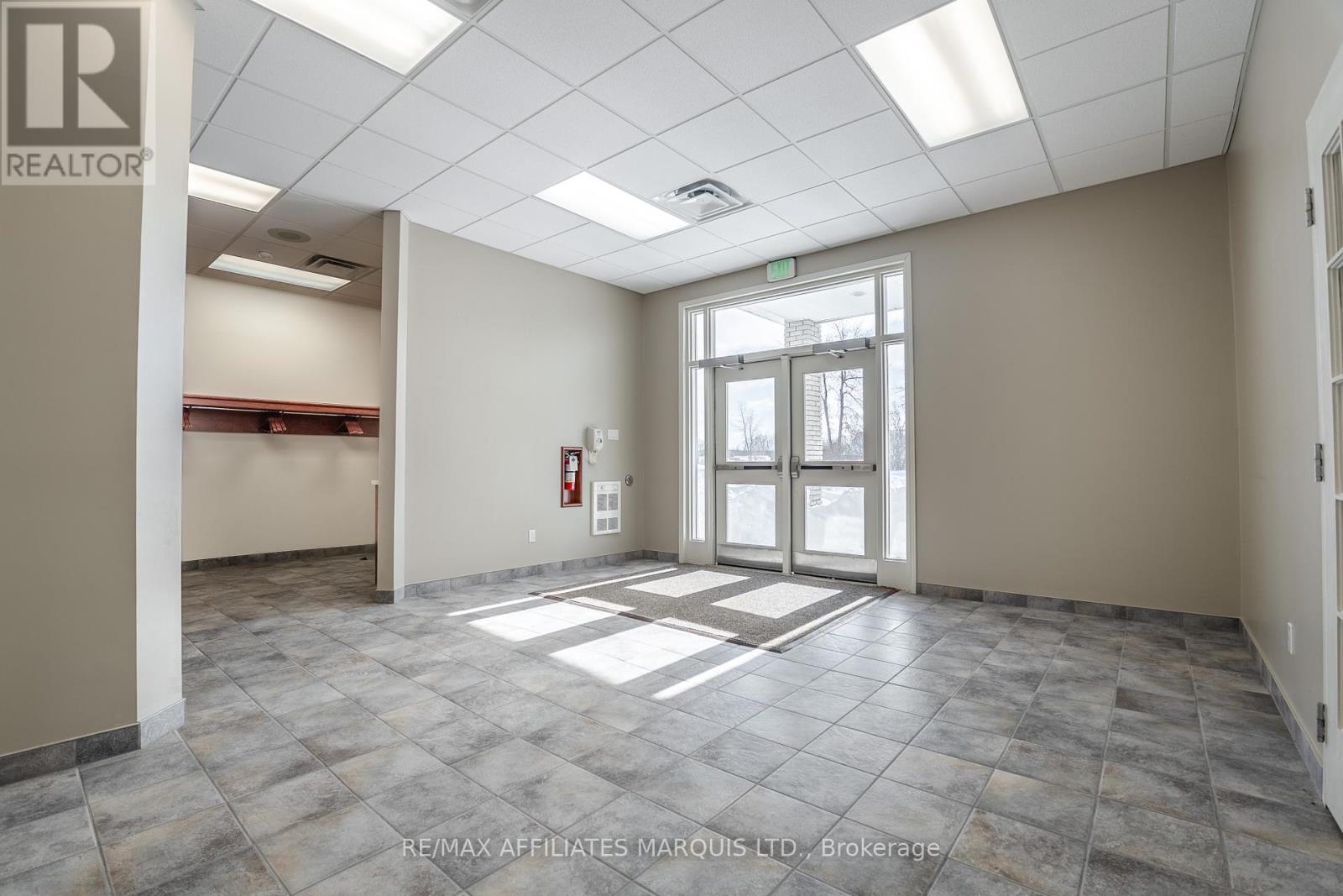 14233 County Rd 18 Road, South Stormont, Ontario  K0C 1M0 - Photo 10 - X12582094