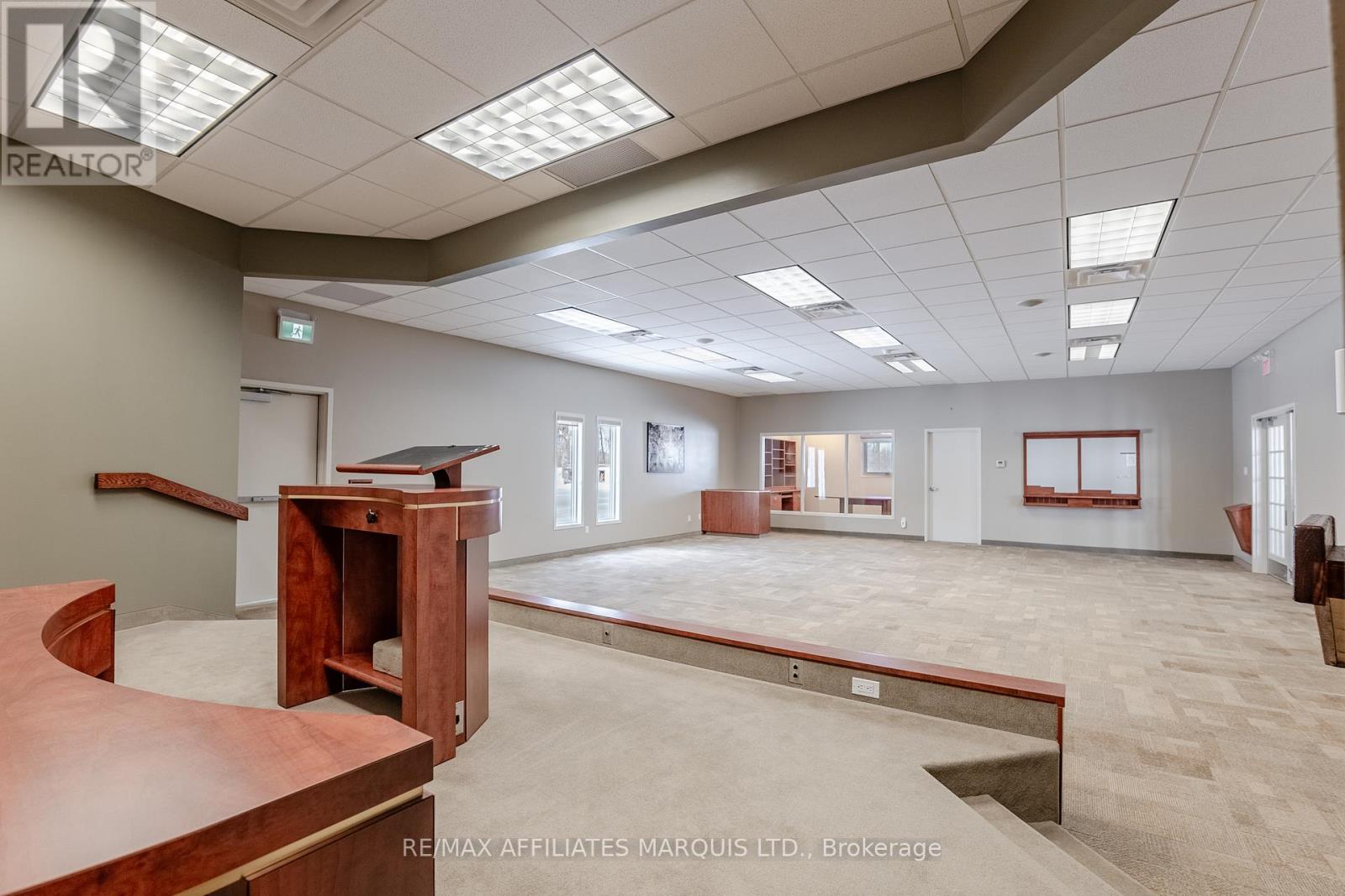 14233 County Rd 18 Road, South Stormont, Ontario  K0C 1M0 - Photo 25 - X12582094